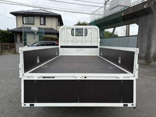 日野 デュトロ 小型 平ボディ 2RG-XZU605M(93871) 9枚目