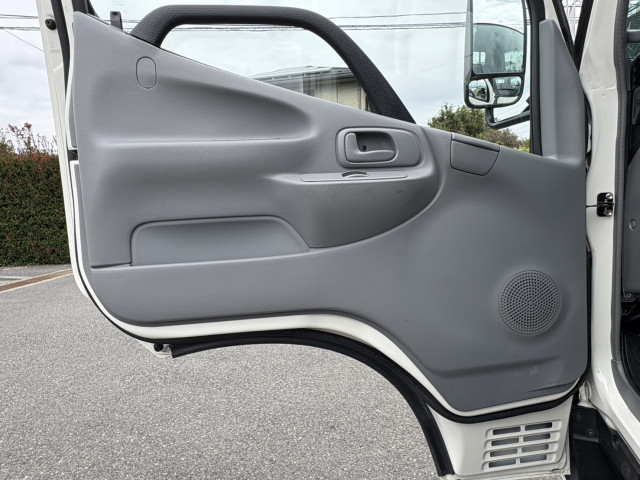 日野 デュトロ 小型 平ボディ 2RG-XZU605M(93871) 30枚目