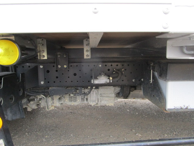 いすゞ エルフ 小型 アルミバン 2RG-NLR88AN(93878) 25枚目