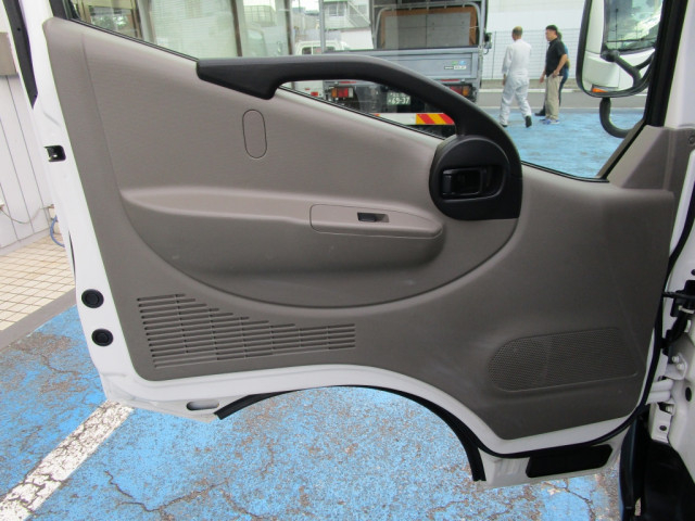 日産自動車 アトラス 小型 平ボディ CBF-SQ2F24(93883) 24枚目