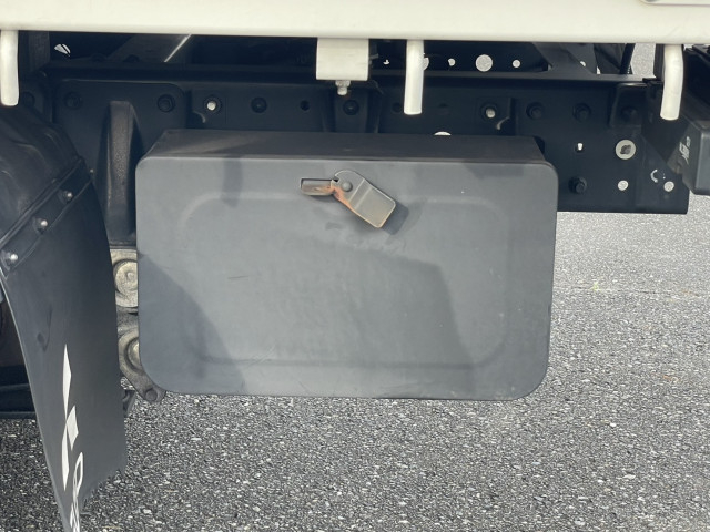 三菱ふそう キャンター 小型 平ボディ 2TG-FBA00(93885) 11枚目