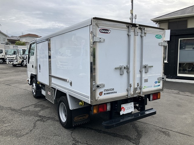 マツダ タイタン 小型 冷凍冷蔵バン 2RG-LHR88AN(93886) 6枚目