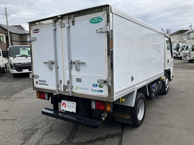 マツダ タイタン 小型 冷凍冷蔵バン 2RG-LHR88AN(93886) 8枚目