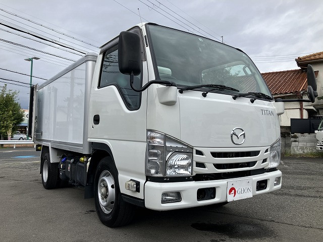 マツダ タイタン 小型 冷凍冷蔵バン 2RG-LHR88AN(93886) 10枚目