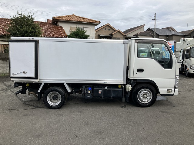 マツダ タイタン 小型 冷凍冷蔵バン 2RG-LHR88AN(93886) 12枚目