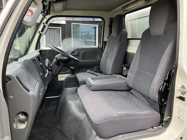 マツダ タイタン 小型 冷凍冷蔵バン 2RG-LHR88AN(93886) 47枚目