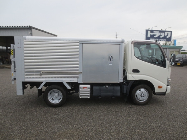 日野 デュトロ 小型 アルミバン 2RG-XZC605M(93901) 9枚目