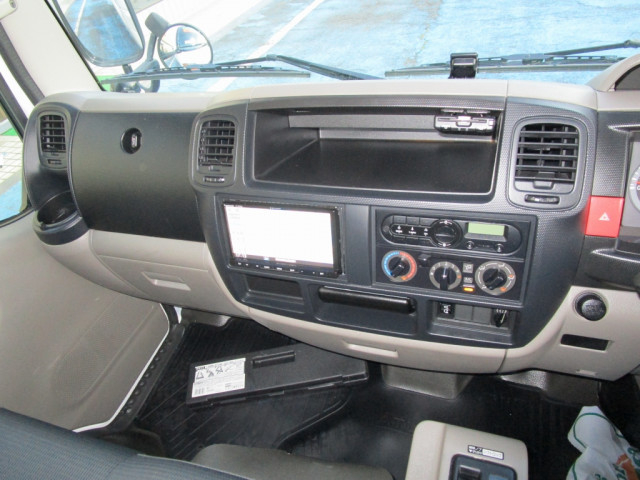 日産自動車 アトラス 小型 平ボディ CBF-SQ2F24(93900) 20枚目