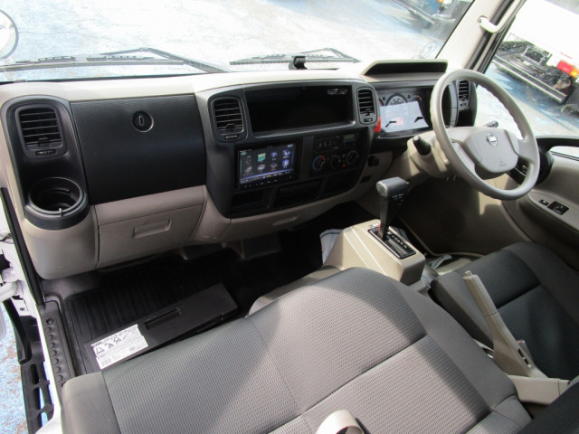 日産自動車 アトラス 小型 平ボディ CBF-SQ2F24(93900) 25枚目