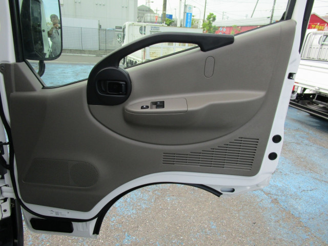 日産自動車 アトラス 小型 平ボディ CBF-SQ2F24(93900) 35枚目