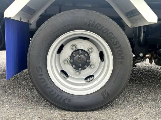 いすゞ エルフ 小型 冷凍冷蔵バン 2RG-NLR88AN(93906) 49枚目