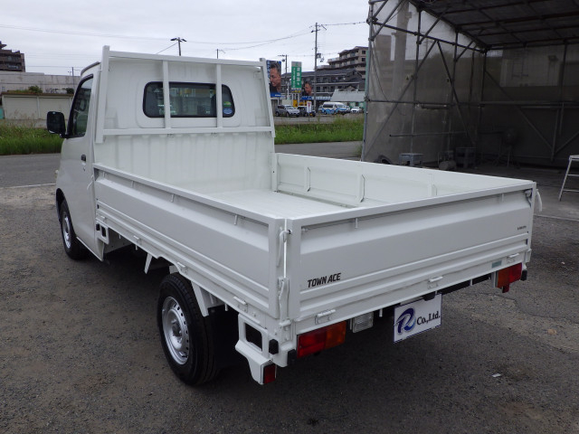 トヨタ タウンエース 小型 平ボディ DBF-S402U(93909) 2枚目