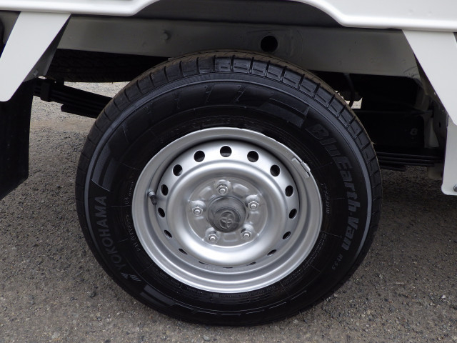 トヨタ タウンエース 小型 平ボディ DBF-S402U(93909) 27枚目