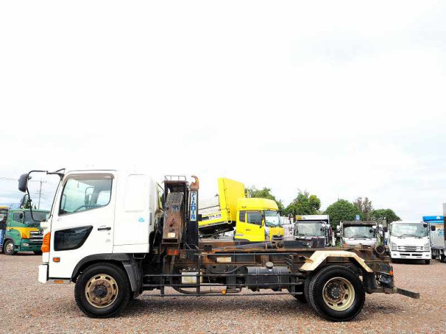 日野 レンジャー 増トン コンテナ専用車 BDG-FE7JGWA(93962) 2枚目