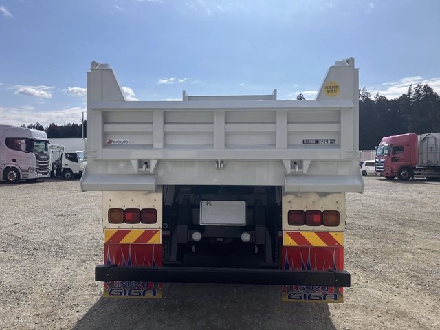 いすゞ ギガ 大型 土砂ダンプ 2PG-CYZ77DM(106817) 4枚目