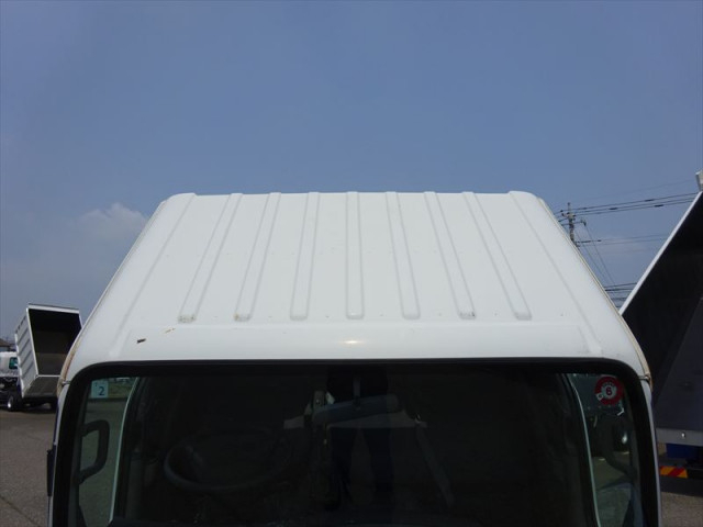 いすゞ エルフ 小型 平ボディ BDG-NKR85A(93965) 26枚目