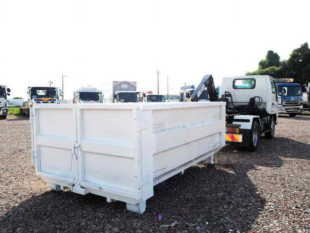 いすゞ エルフ 小型 コンテナ専用車 BDG-NKR85N(93966) 5枚目