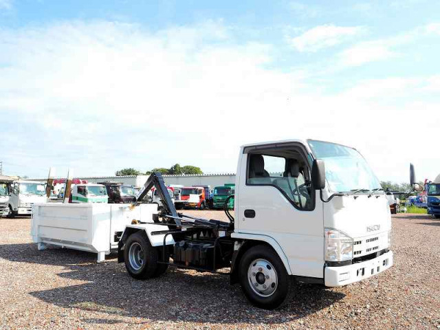 いすゞ エルフ 小型 コンテナ専用車 BDG-NKR85N(93966) 7枚目