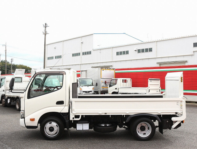 日野 デュトロ 小型 平ボディ TPG-XZC605M(93982) 8枚目