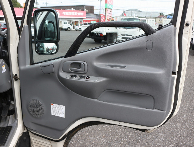 日野 デュトロ 小型 平ボディ TPG-XZC605M(93982) 48枚目