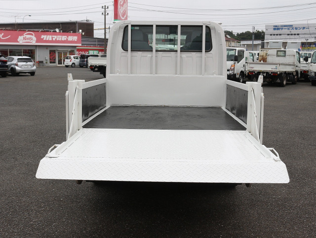 いすゞ エルフ 小型 Wキャブ TPG-NJR85A(93990) 9枚目