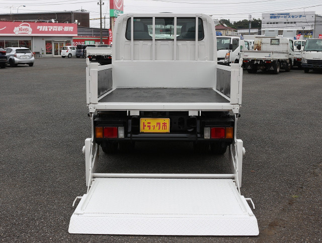 いすゞ エルフ 小型 Wキャブ TPG-NJR85A(93990) 15枚目