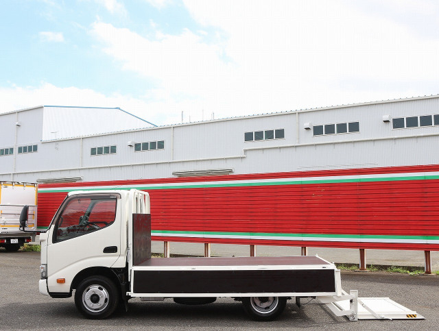 日野 デュトロ 小型 平ボディ TKG-XZC605M(93991) 26枚目