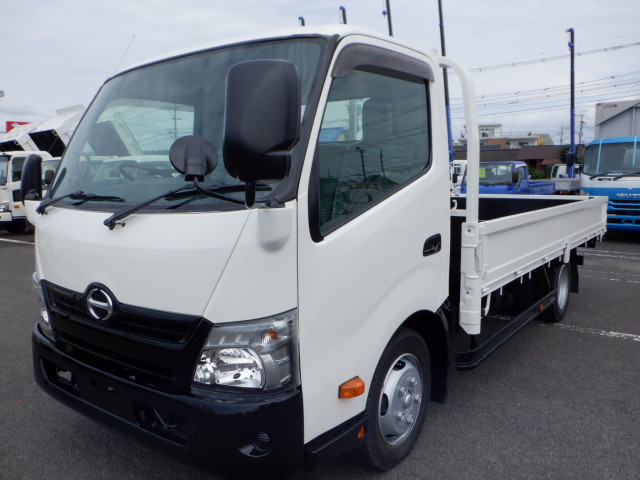 日野 デュトロ 小型 平ボディ TPG-XZC710M(93992) 1枚目