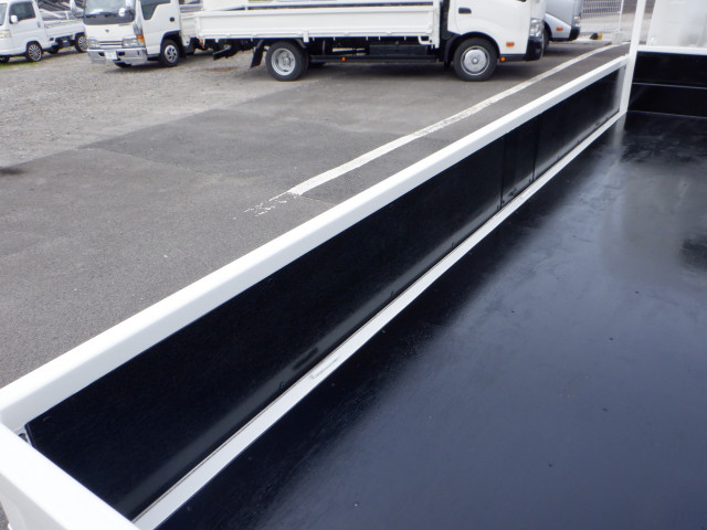 日野 デュトロ 小型 平ボディ TPG-XZC710M(93992) 8枚目