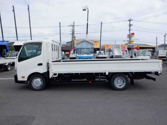 日野 デュトロ 小型 平ボディ TPG-XZC710M(93992) 11枚目