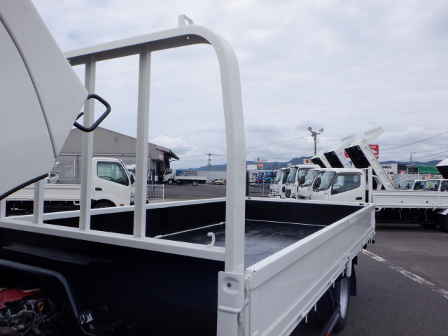 日野 デュトロ 小型 平ボディ TPG-XZC710M(93992) 22枚目