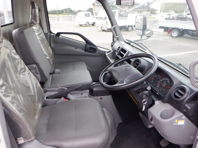 日野 デュトロ 小型 平ボディ TPG-XZC710M(93992) 29枚目