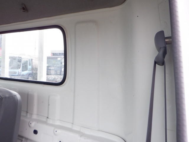 日野 デュトロ 小型 平ボディ TPG-XZC710M(93992) 33枚目