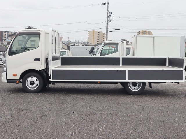 トヨタ トヨエース 小型 平ボディ TKG-XZU712(94000) 13枚目