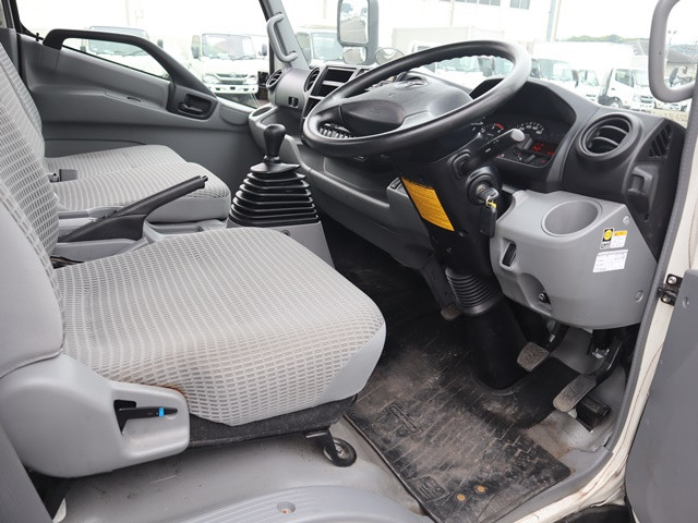 トヨタ トヨエース 小型 平ボディ TKG-XZU712(94000) 30枚目