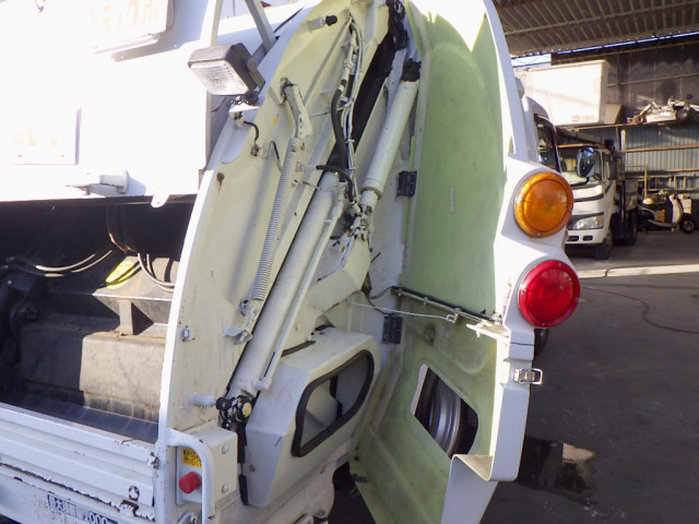 三菱ふそう キャンター 小型 塵芥車（プレス式） TPG-FEA50(93999) 35枚目
