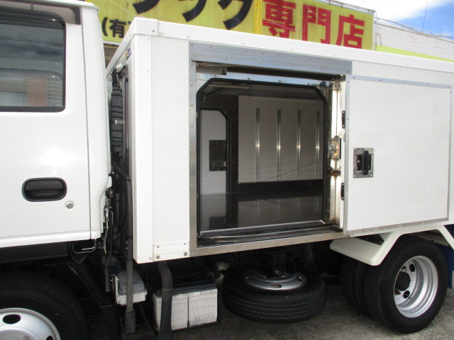 マツダ タイタン 小型 冷凍冷蔵バン TRG-LHS85AN(94022) 6枚目