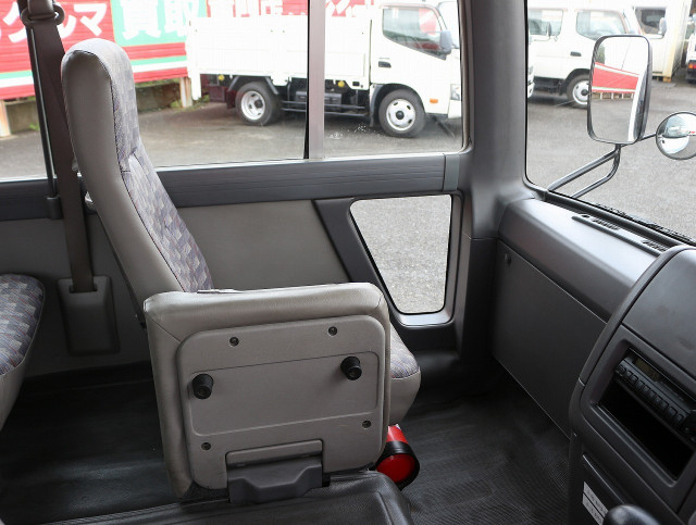 日産自動車 シビリアン 中型 バス UD-DHW41(94024) 32枚目