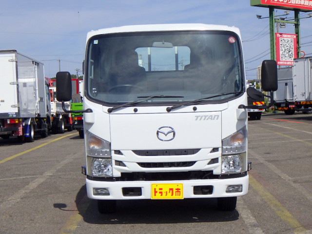 マツダ タイタン 小型 平ボディ TRG-LLR85AR(94046) 3枚目