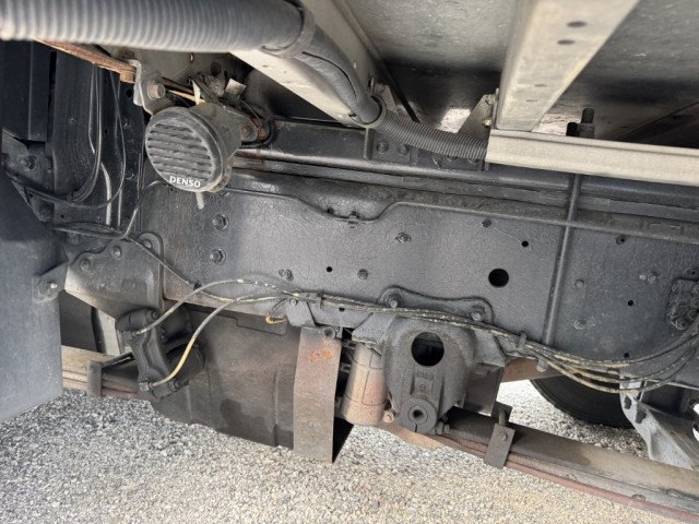 UDトラックス（日産） クオン 大型 アルミウィング QPG-CG5ZA(94048) 21枚目