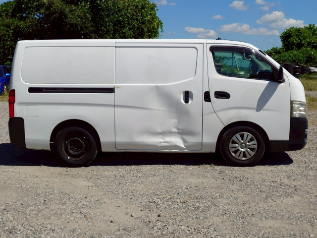 日産自動車 キャラバン 小型 冷凍冷蔵バン LDF-VW2E26(94101) 6枚目