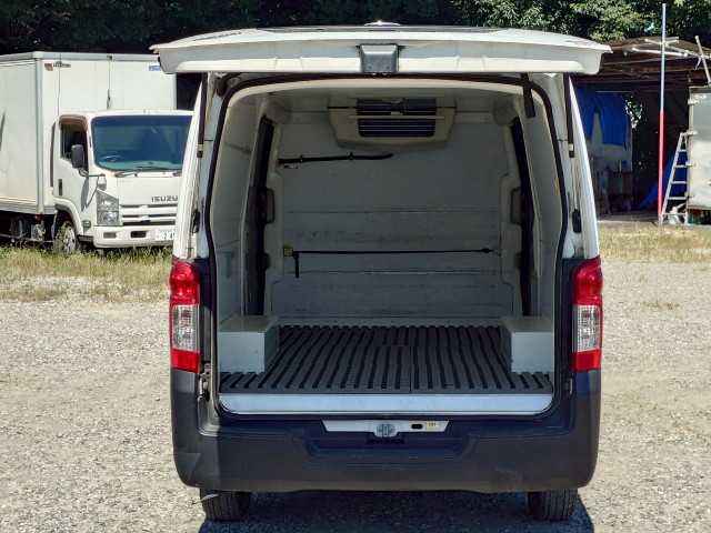日産自動車 キャラバン 小型 冷凍冷蔵バン LDF-VW2E26(94101) 10枚目