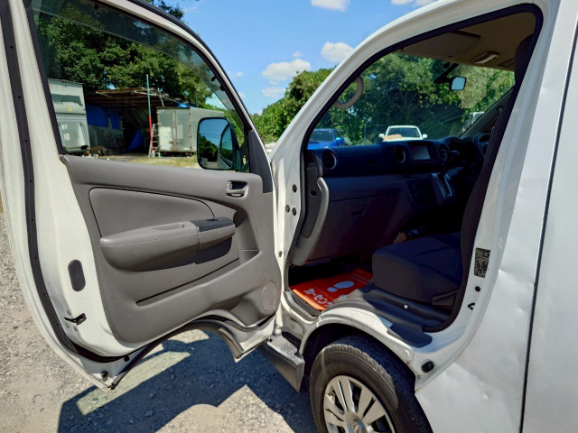 日産自動車 キャラバン 小型 冷凍冷蔵バン LDF-VW2E26(94101) 30枚目