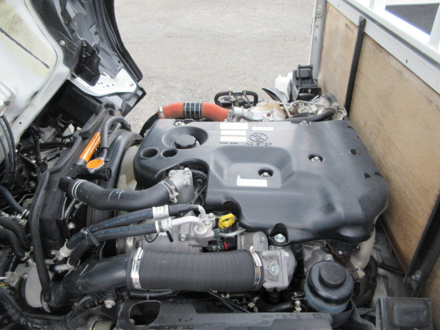 UDトラックス（日産） コンドル 小型 平ボディ TKG-BJR85A(94129) 28枚目