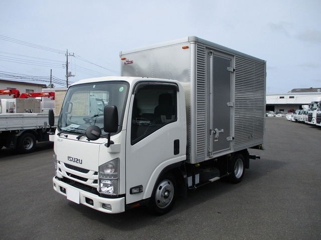 いすゞ エルフ 小型 バン TRG-NMR85AN(9949) 1枚目