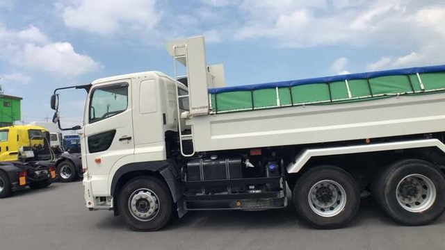日野 プロフィア 大型 土砂ダンプ 2PG-FS1AGA(34716) 8枚目