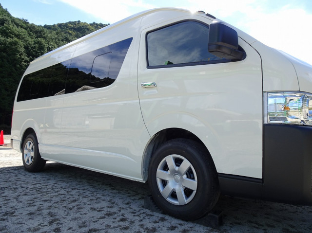 トヨタ 小型 バス 3DF-GDH223B(94374) 24枚目