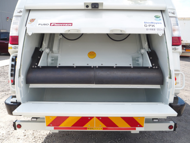 三菱ふそう ファイター 中型 塵芥車（プレス式） 2KG-FK72F(94375) 24枚目