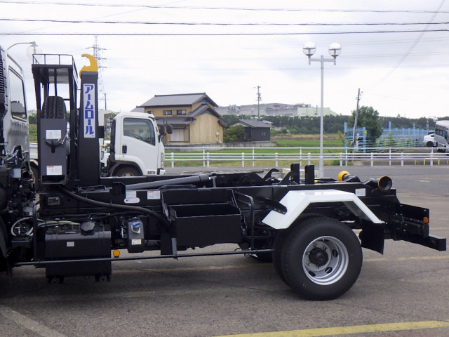 三菱ふそう ファイター 中型 コンテナ専用車 2KG-FK72F(94379) 9枚目
