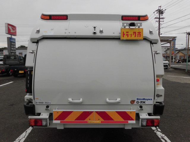 いすゞ エルフ 小型 塵芥車（プレス式） 2PG-NPR88YM(94386) 11枚目